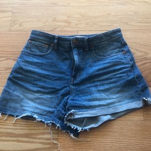 Madewell curvy high rise denim shorts, size 28